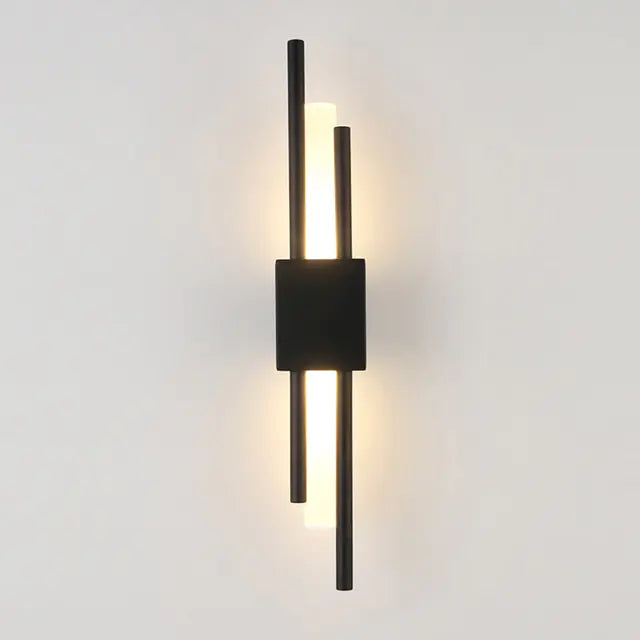 The Avenue New York Sleek Wall Lamp